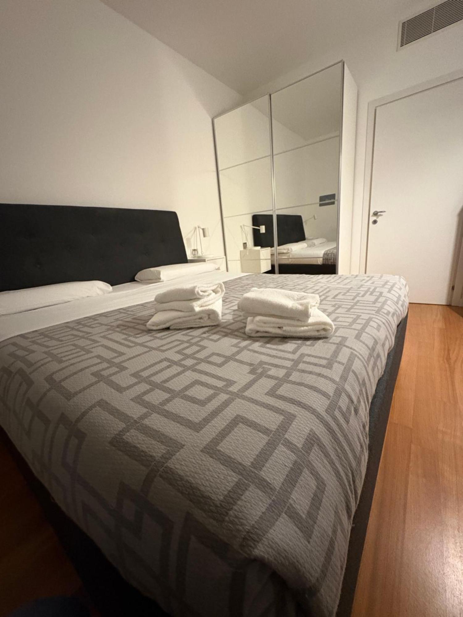 Votre Maison A Milaan Buitenkant foto